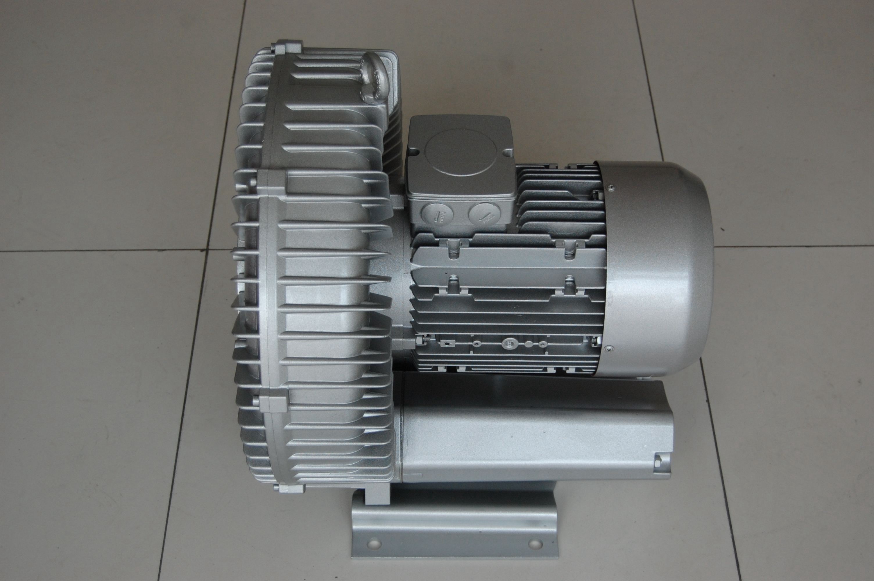 vacuum blowers